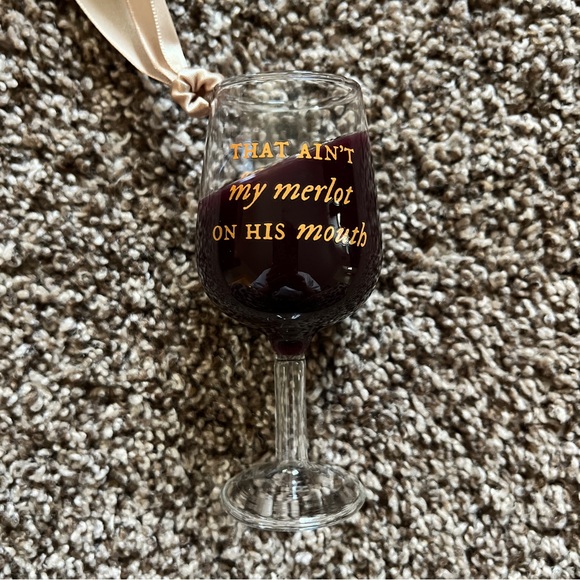 NEW Taylor Swift Evermore “That Ain’t My Merlot” Ornament - Picture 3 of 8